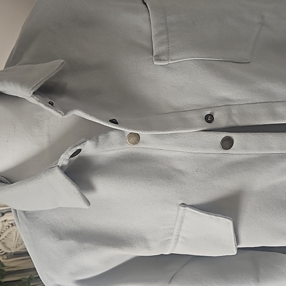 Gray soft shacket - Picture 2 of 6